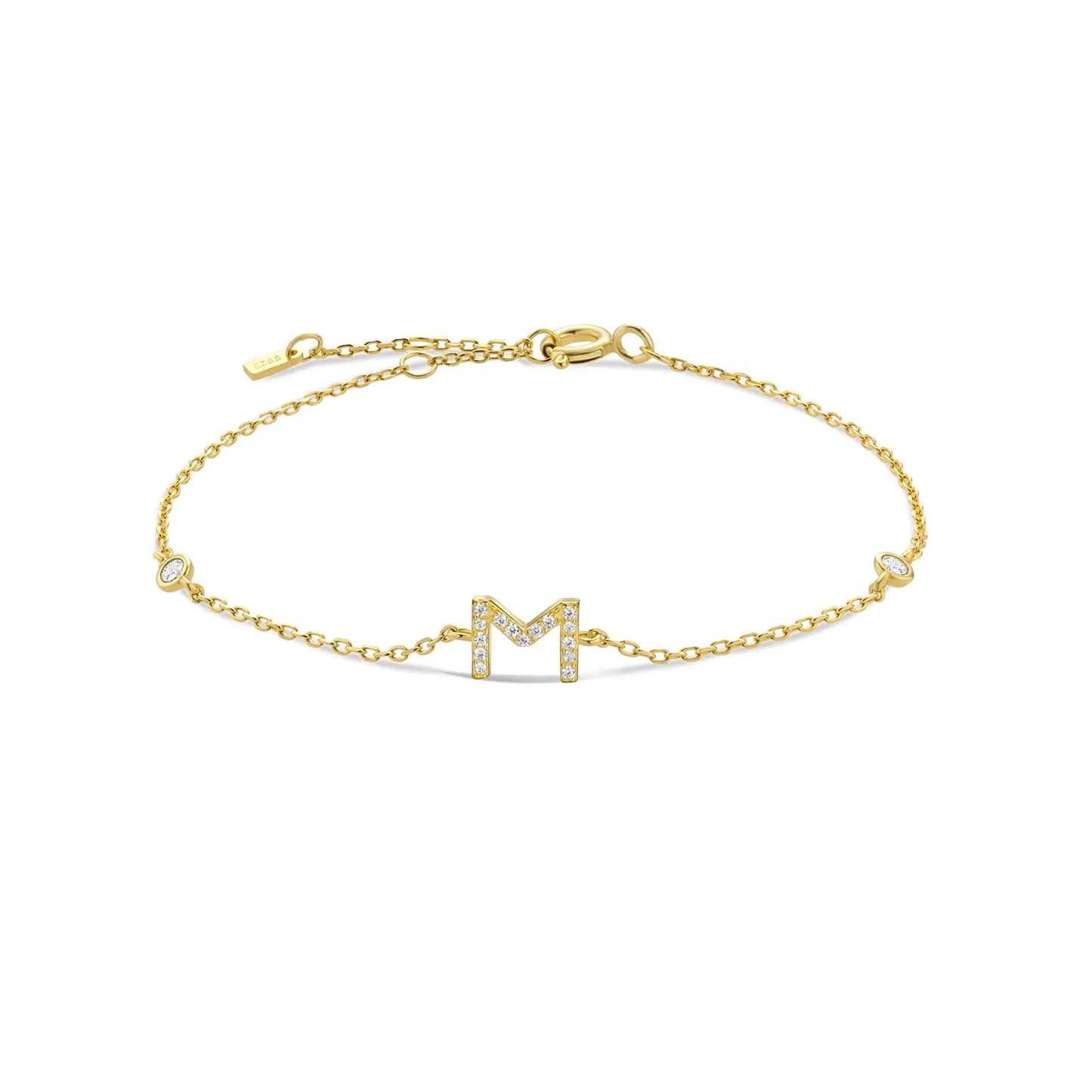 Gold bracelet with the letter M