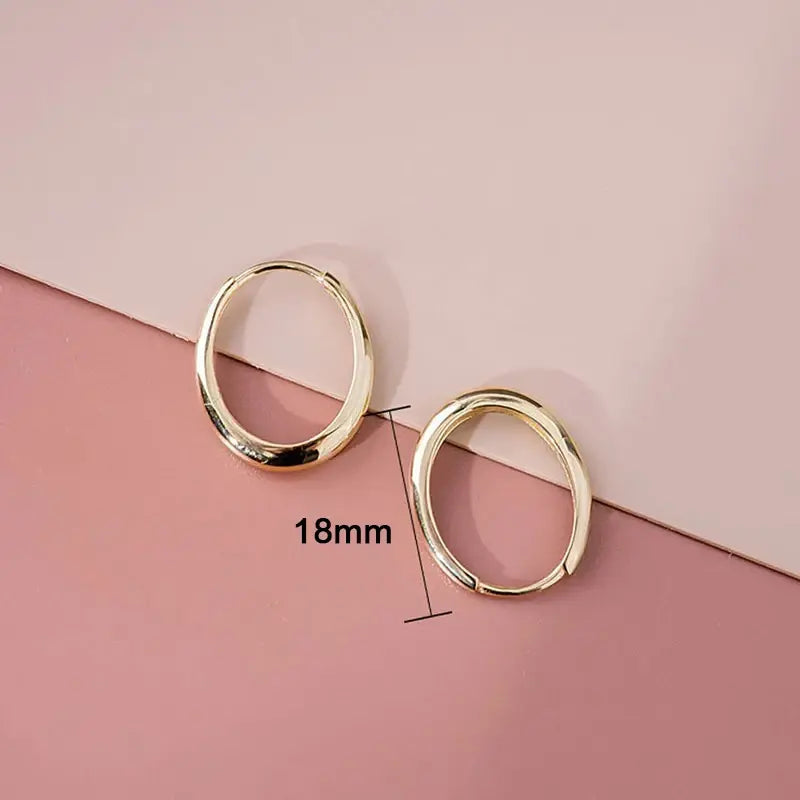 Gold Hoop Earrings Lightweight for Women Daily Party Wear