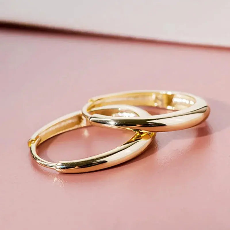 Gold Hoop Earrings Lightweight for Women Daily Party Wear