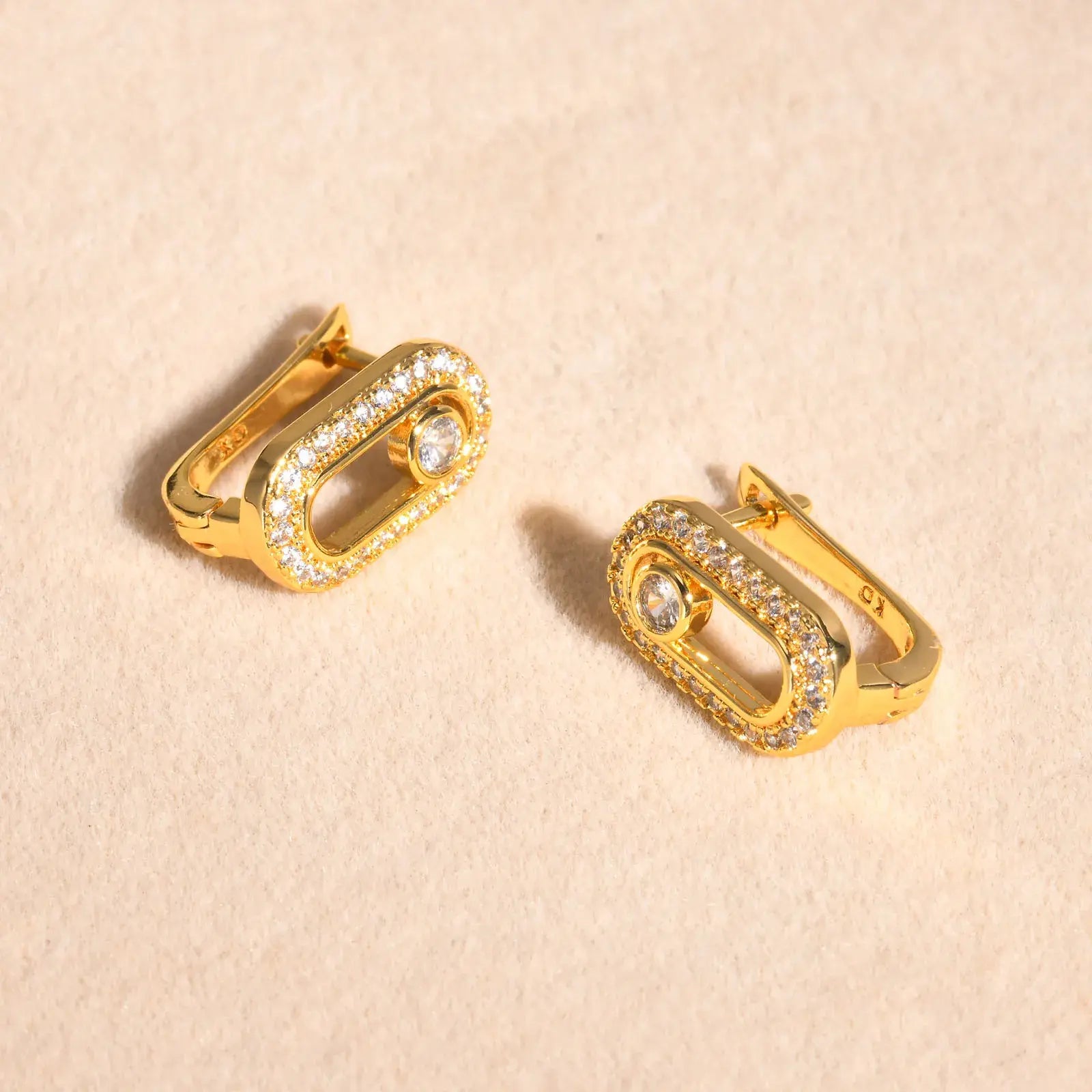 Flat Geometric Paperclip Earrings