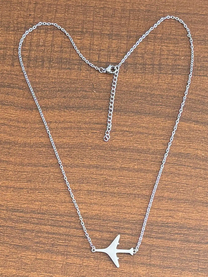 Silvery minimalist Geometric Necklace for Women1