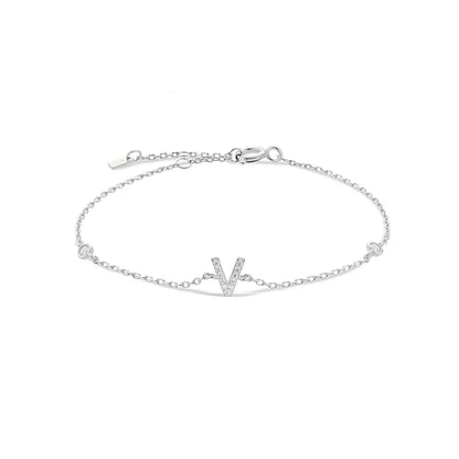 Silver bracelet with the letter V